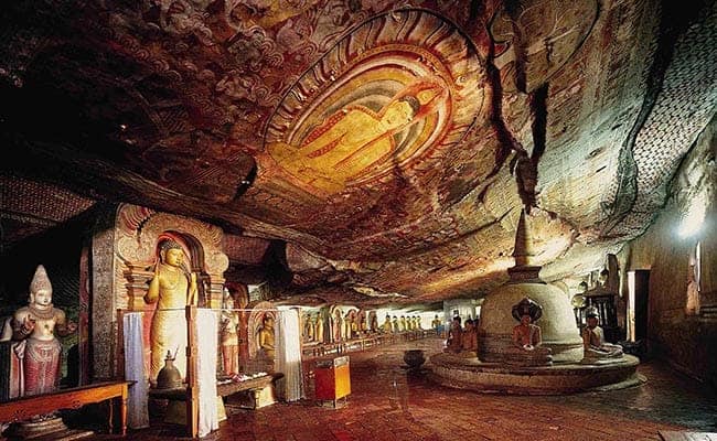 Dambulla Royal Cave Temple and Golden Temple